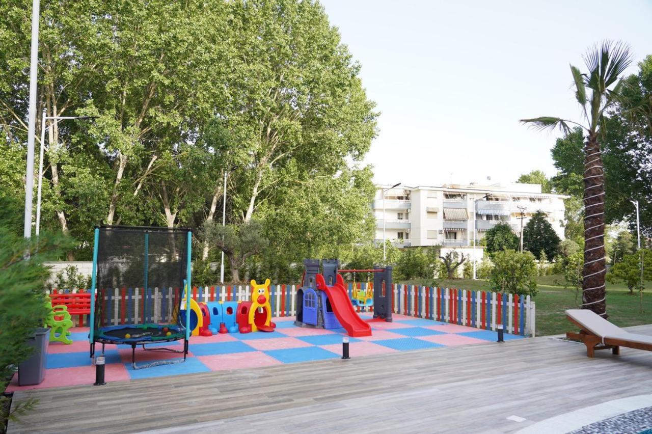 Monaco & Garden
