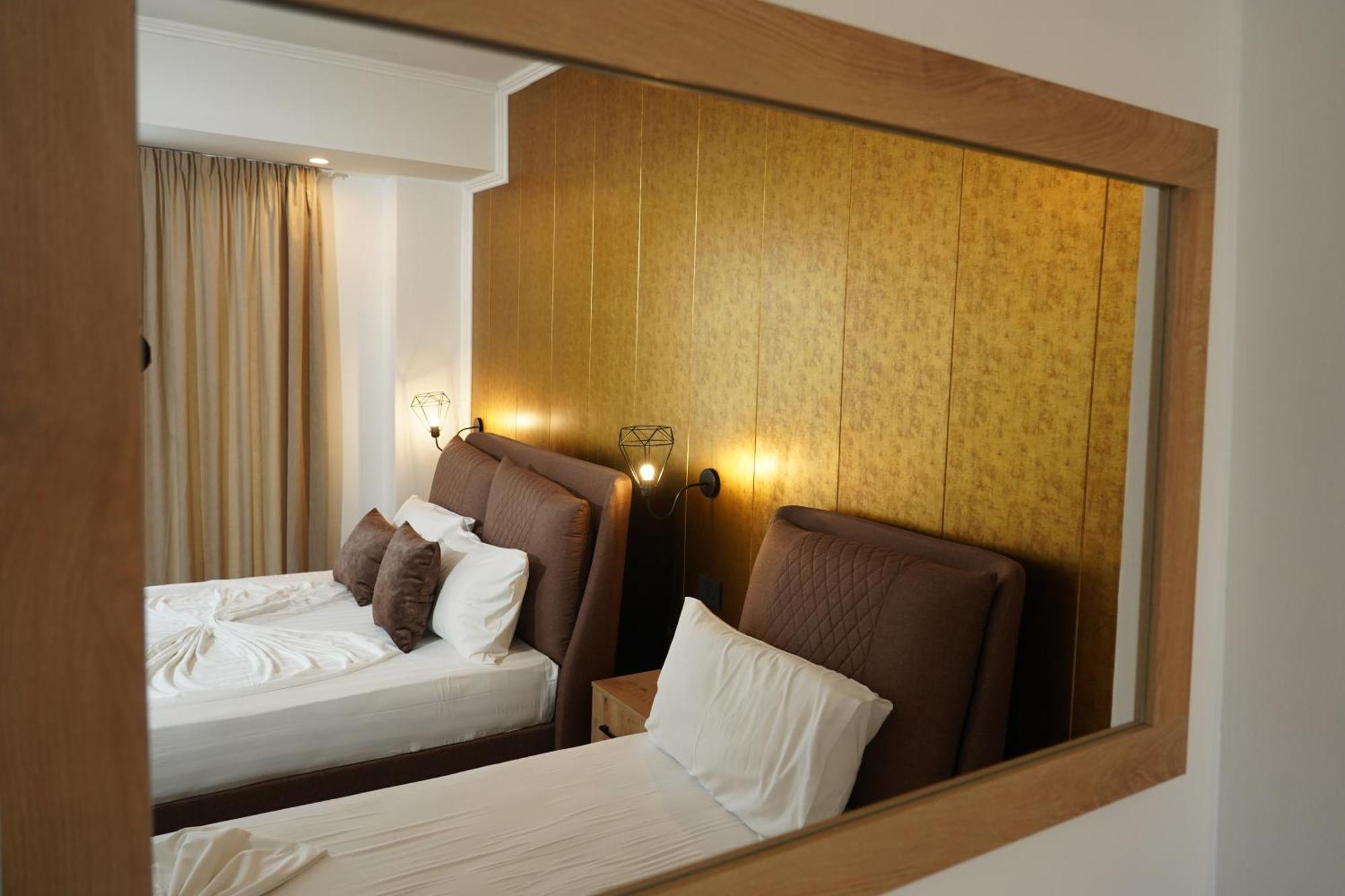 Monaco & Garden Отель 3*