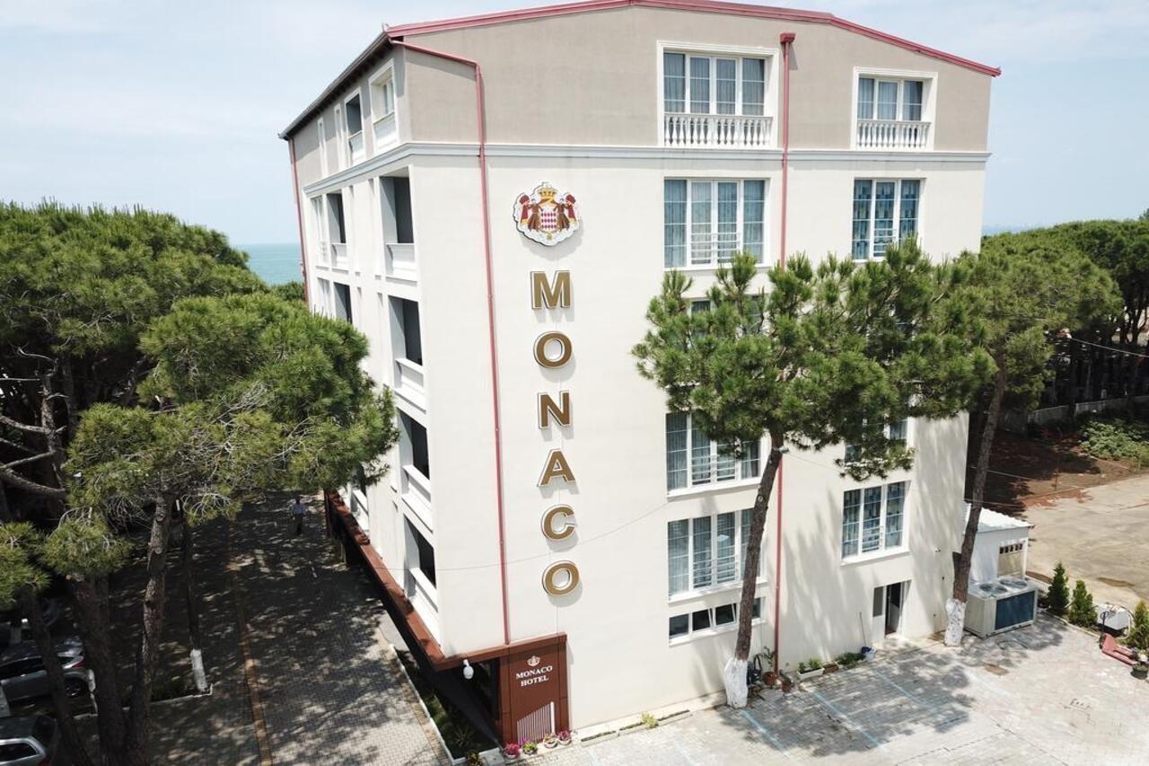 Monaco & Garden Hotel Golem (Tirana)